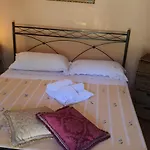 Carla 3*